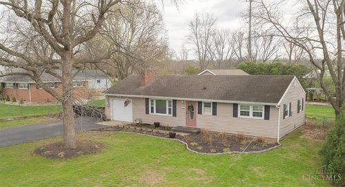 11 Kenec Dr, Middletown, OH, 45042-3938 | Card Image