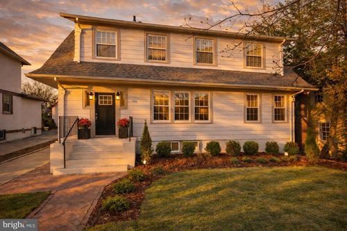 3805 Thornapple St, CHEVY CHASE, MD, 20815-4109 | Card Image