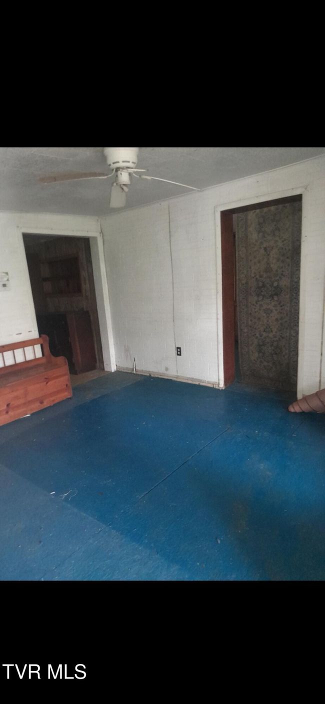 109 Chestnut Ave Ne, House other with 3 bedrooms, 1 bathrooms and null parking in Coeburn VA | Image 7