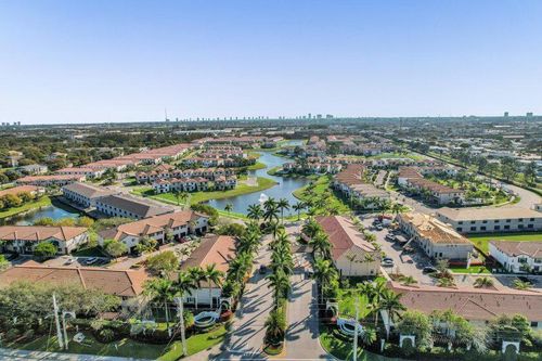 4199 Napoli Lake Dr, Riviera Beach, FL, 33410-7508 | Card Image