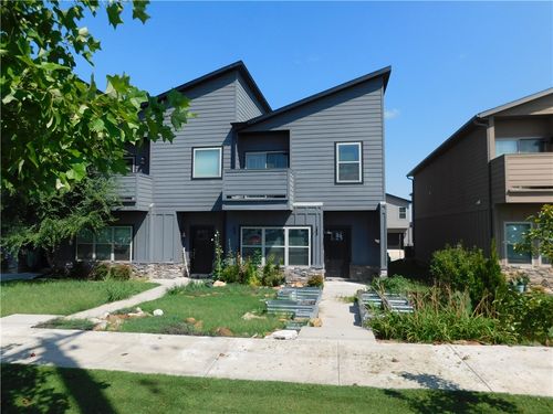 2240 W Moore Ln, Fayetteville, AR, 72704-6981 | Card Image