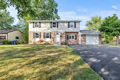 125 Sudbury Ln, Amherst, NY, 14221-3048 | Card Image