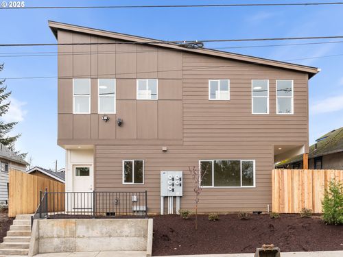 1-5860 N Missouri Ave, Portland, OR, 97217-2247 | Card Image