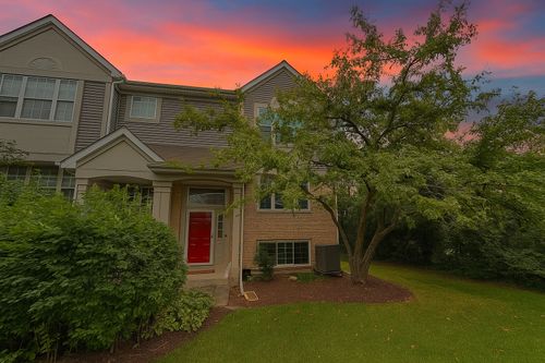 2667-2667 Woodmere Dr, Darien, IL, 60561-1795 | Card Image