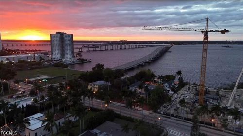 1301-2583 1st St, FORT MYERS, FL, 33901-2472 | Card Image