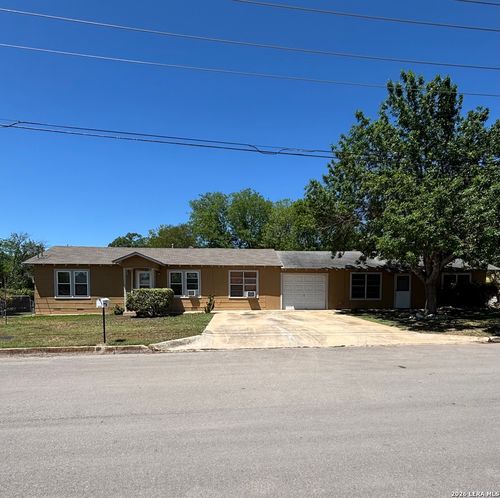 1055 / 1057 Dunlap Dr, New Braunfels, TX, 78130 | Card Image