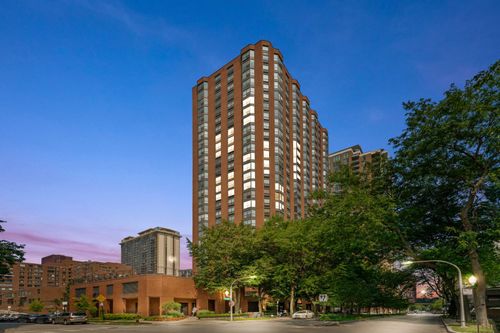 apt-509-899 S Plymouth Ct, Chicago, IL, 60605-2043 | Card Image