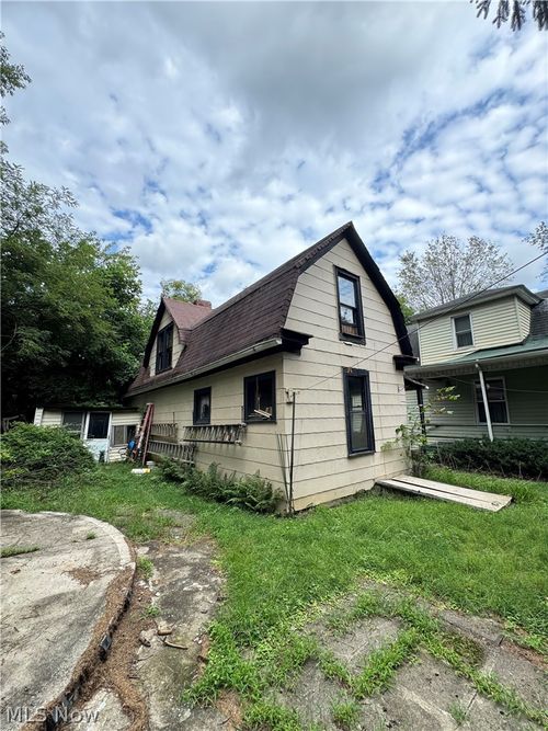 509 Columbus Ave, Martins Ferry, OH, 43935-1725 | Card Image
