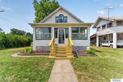 216 N 12th St, Tekamah, NE, 68061-1121 | Card Image