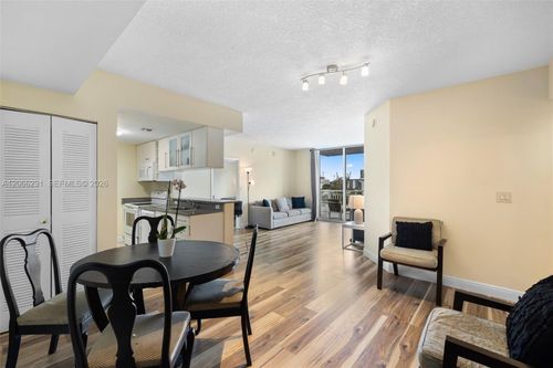 710-275 Ne 18th St, MIAMI, FL, 33132-1117 | Card Image