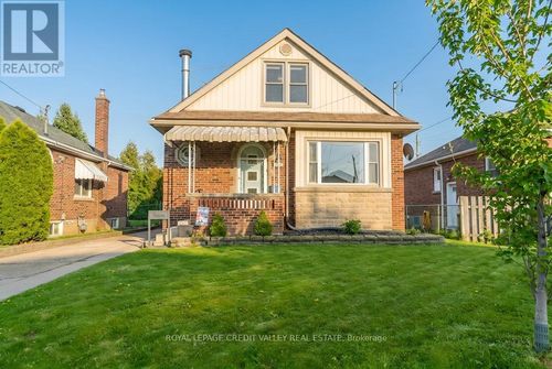 117 Glencarry Ave, Hamilton, ON, L8K3R5 | Card Image