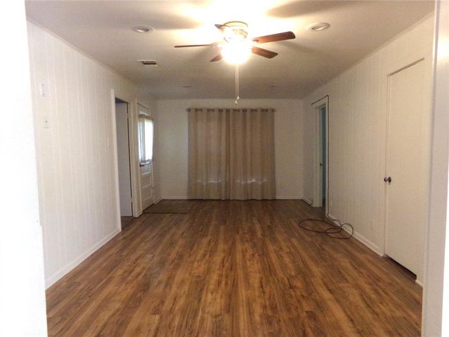 505 S Saint Andrews St, House other with 3 bedrooms, 2 bathrooms and 2 parking in Weimar TX | Image 5