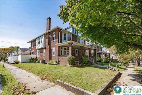 2028 W Highland St, ALLENTOWN, PA, 18104-3742 | Card Image