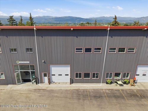 2-3-650 W Elk Ave, Jackson, WY, 83001-9267 | Card Image