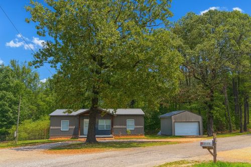 339 Flatwoods School Rd, Linden, TN, 37096-4220 | Card Image
