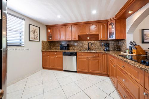 309-4975 E Sabal Palm Blvd, Tamarac, FL, 33319-2649 | Card Image