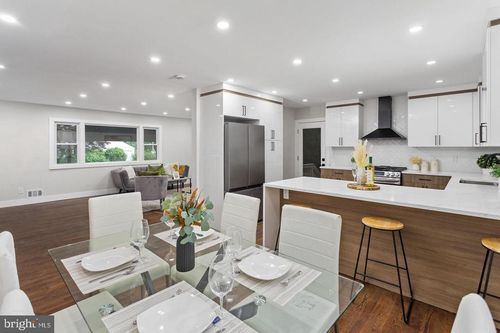 6 Ryan Rd, Cranbury, NJ, 08512-3314 | Card Image