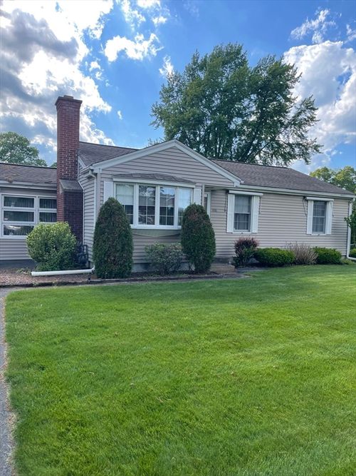 106 Deslauriers St, Chicopee, MA, 01020-2974 | Card Image