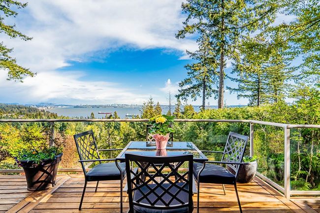 4882 Vista Place, House other with 5 bedrooms, 4 bathrooms and 4 parking in West Vancouver BC | Image 18