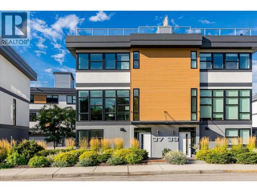 37-1515 Highland Dr N, Kelowna, BC, V1Y0C9 | Card Image