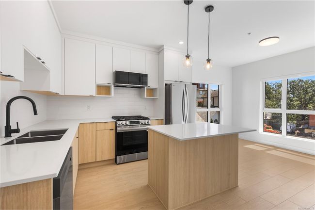 320 - 2629 Millstream Rd, Condo with 2 bedrooms, 1 bathrooms and 1 parking in Langford BC | Image 16