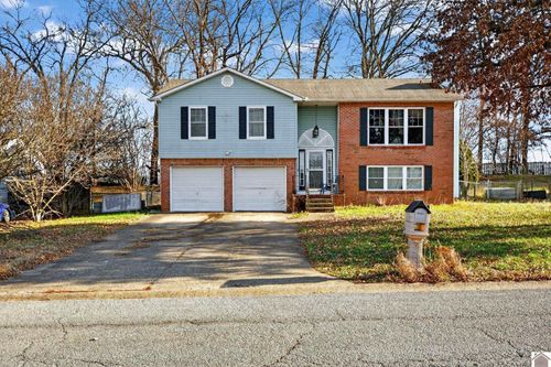 133 Oak Tree Dr, Oak Grove, KY, 42262-9387 | Card Image