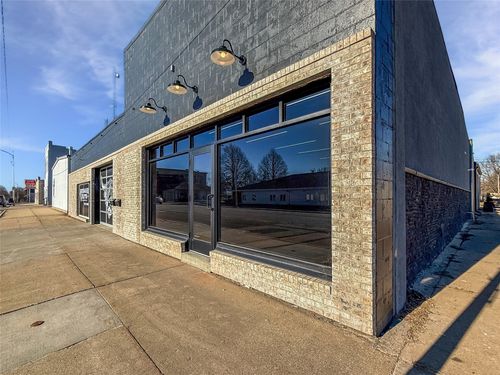 901 W Mamie Eisenhower Ave, Boone, IA, 50036-3915 | Card Image