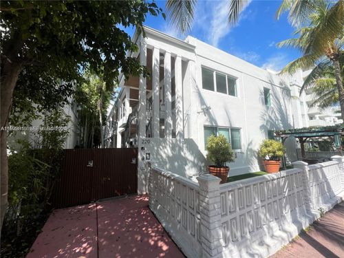 apt-8a-220 Collins Ave, Miami Beach, FL, 33139-7125 | Card Image