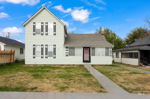 219 24th Ave S, Nampa, ID, 83651-4473 | Card Image