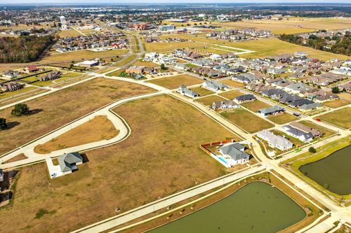 302 Rue Etienne, Thibodaux, LA, 70301 | Card Image