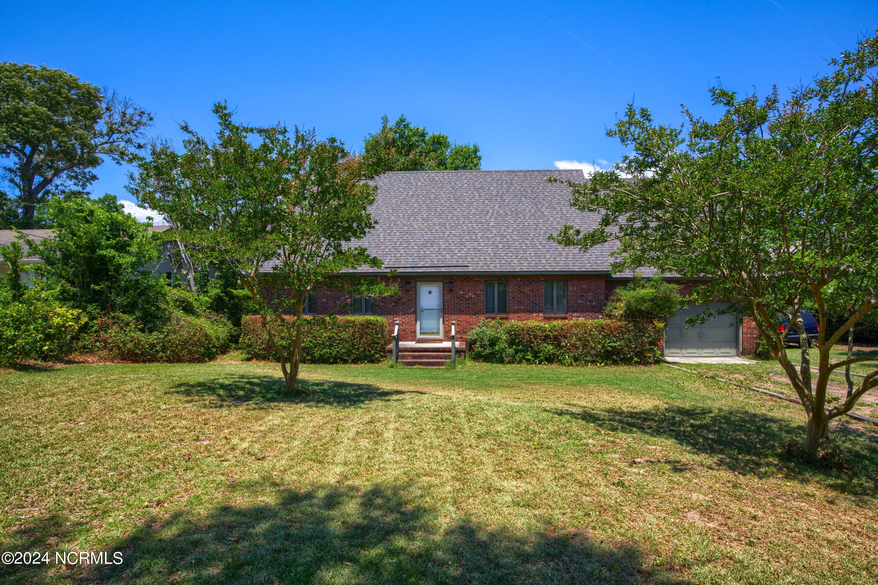 Chadwick Shores Dr, Sneads Ferry, NC 28460