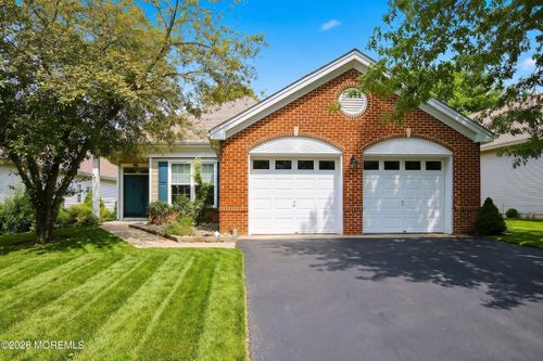 18 Bellflower Dr, Lakewood, NJ, 08701-7363 | Card Image