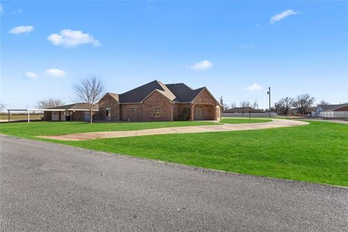 1006 E Grant St, Sentinel, OK, 73664-9022 | Card Image