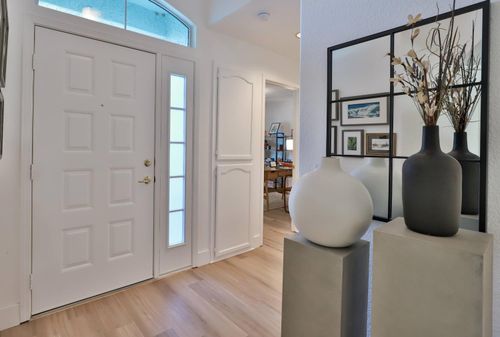 7598 Sunmore Lane, Sacramento, CA, 95828 | Card Image