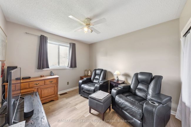 7146 Highway 26, House other with 4 bedrooms, 1 bathrooms and 2 parking in Clearview ON | Image 11