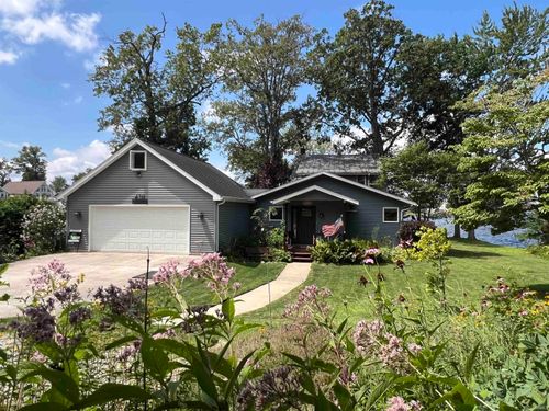 420 Ems W17 Ln, North Webster, IN, 46555-9510 | Card Image