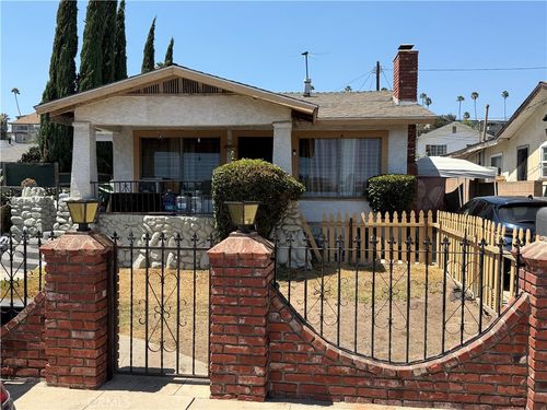 211 Chestnut, Los Angeles, CA, 90042 | Card Image