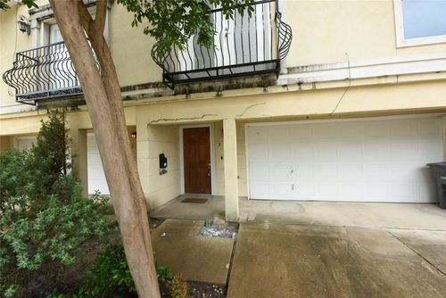 apt-3-5617 Bryan Pkwy, Dallas, TX, 75206-8169 | Card Image