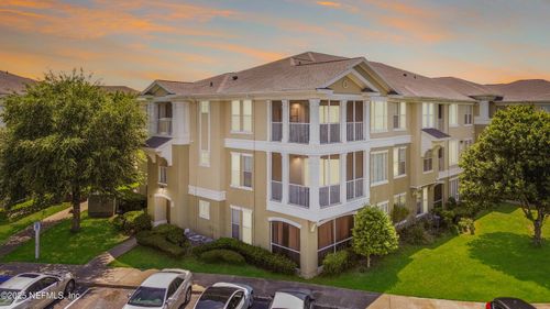 709-8290 Gate Pkwy W, JACKSONVILLE, FL, 32216-3624 | Card Image