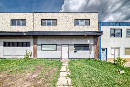 9938 70 Ave Nw, Edmonton, AB, T6E0V7 | Card Image