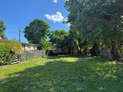 00 State St, West Palm Beach, FL, 33407 | Card Image