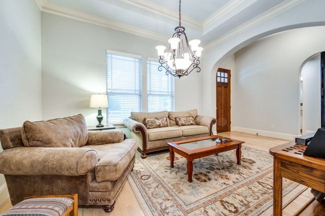 2209 Shakespeare St, House other with 3 bedrooms, 4 bathrooms and null parking in Carrollton TX | Image 5