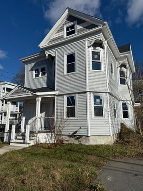 863 N Main St, Brockton, MA, 02301-1476 | Card Image