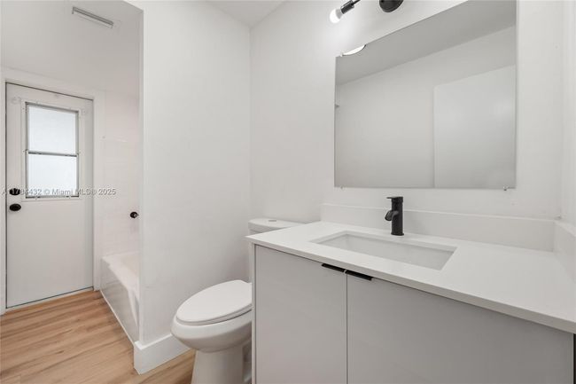 3833 Sw 67 Th Ter, House other with 4 bedrooms, 2 bathrooms and null parking in Miramar FL | Image 18