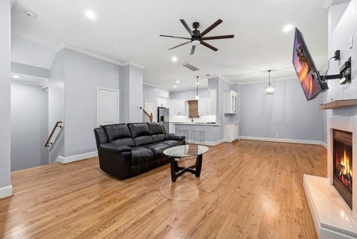 apt-c-1714 Ovid St, Houston, TX, 77007-3969 | Card Image