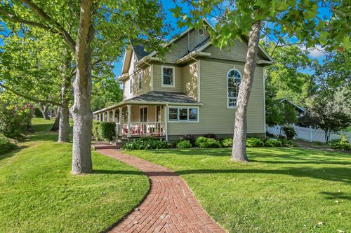 10575 High St, Shasta, CA, 96087-8017 | Card Image