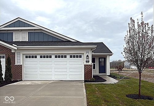 810 Rosebud Ln, Greenfield, IN, 46140-3213 | Card Image