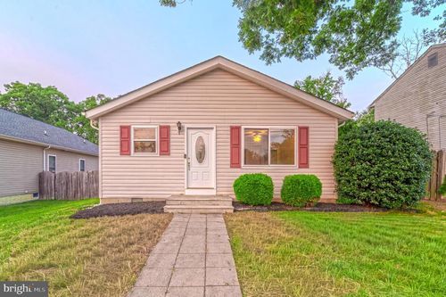 111 Hotchkiss St, FREDERICKSBURG, VA, 22408-3903 | Card Image