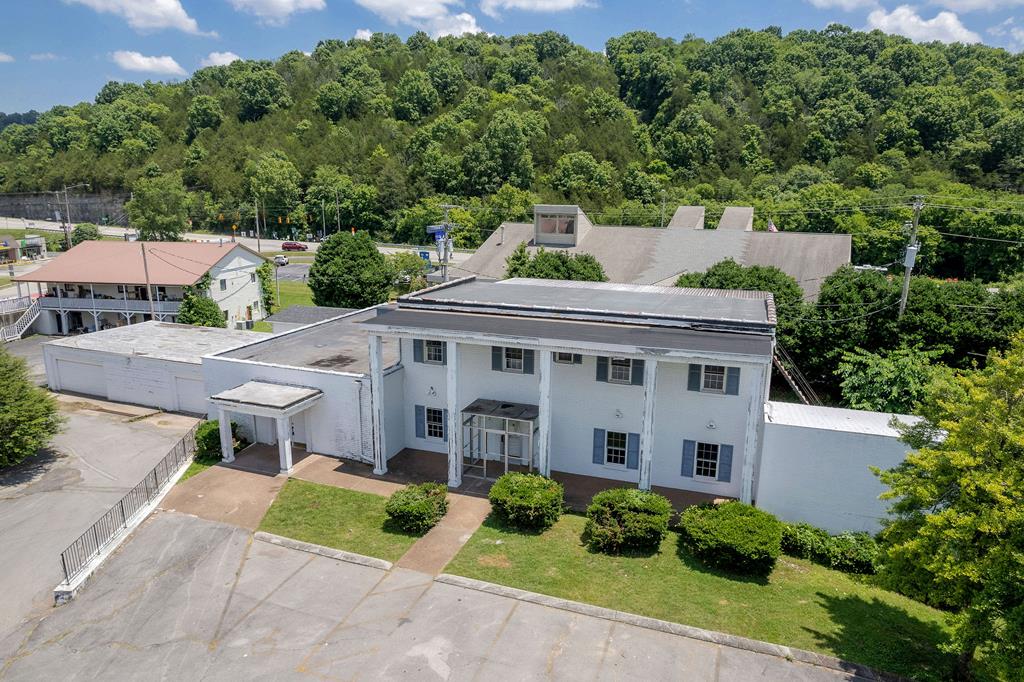 Gore Ave, Gainesboro, TN 38562