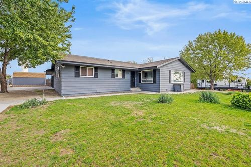 1202 Karen Ave, Benton City, WA, 99320-5559 | Card Image